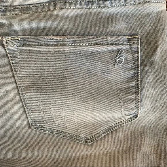 Blanqi Maternity Jeans 4 Over the Belly Light Wash Distressed Women's Jeans - Picture 7 of 9